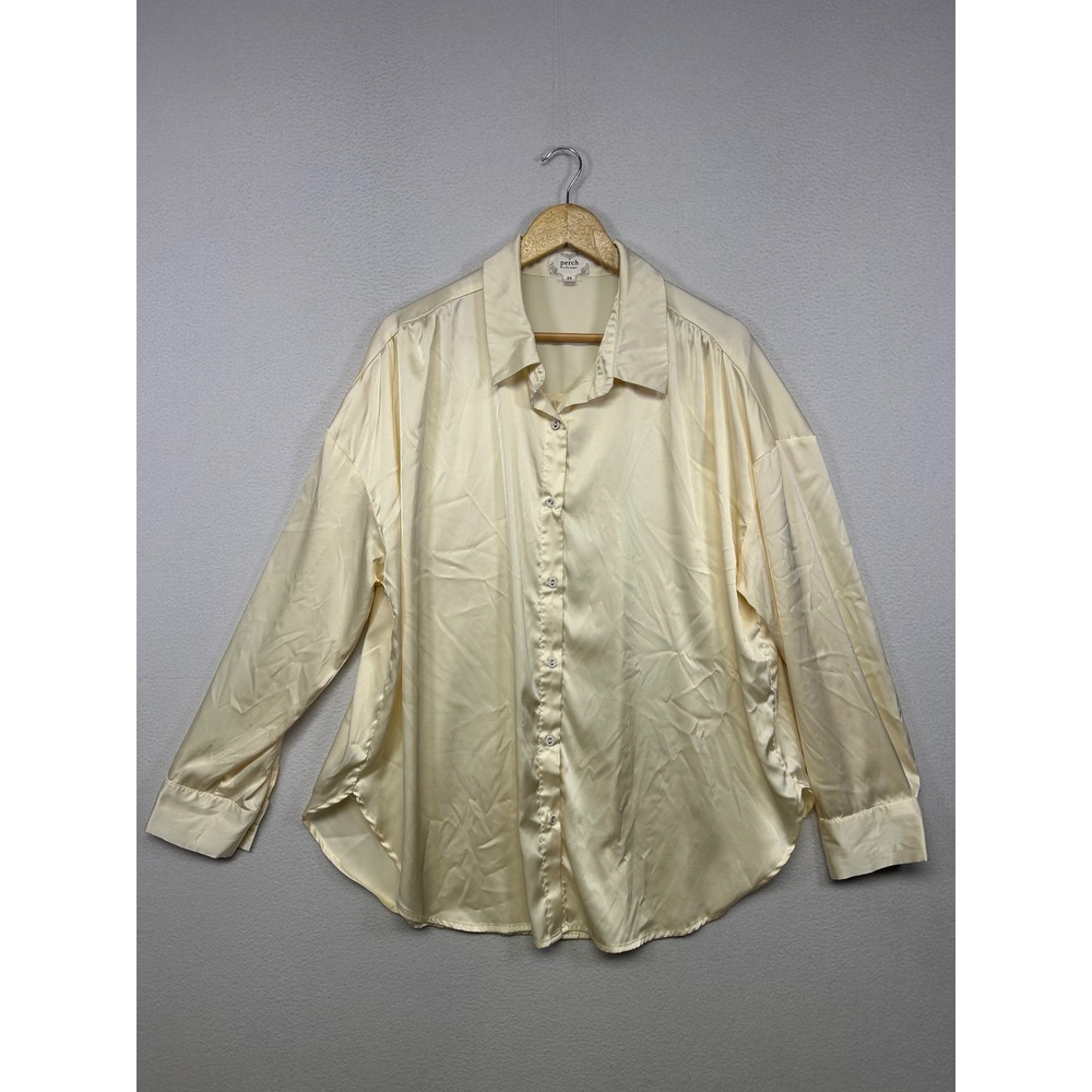 Minimalist Chic Perch by Blu Pepper Women 2X Cream Satin Button Down Shirt